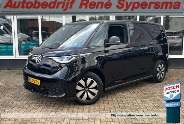 77 kWh | Sfeerverlichting | Stoelverwarming | Apple Carplay | Adaptieve Cruise