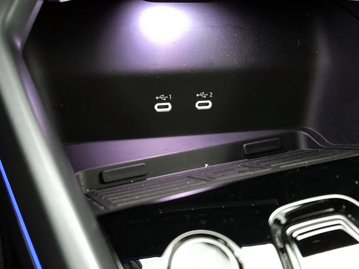 40 TFSI e S edition 204 PK