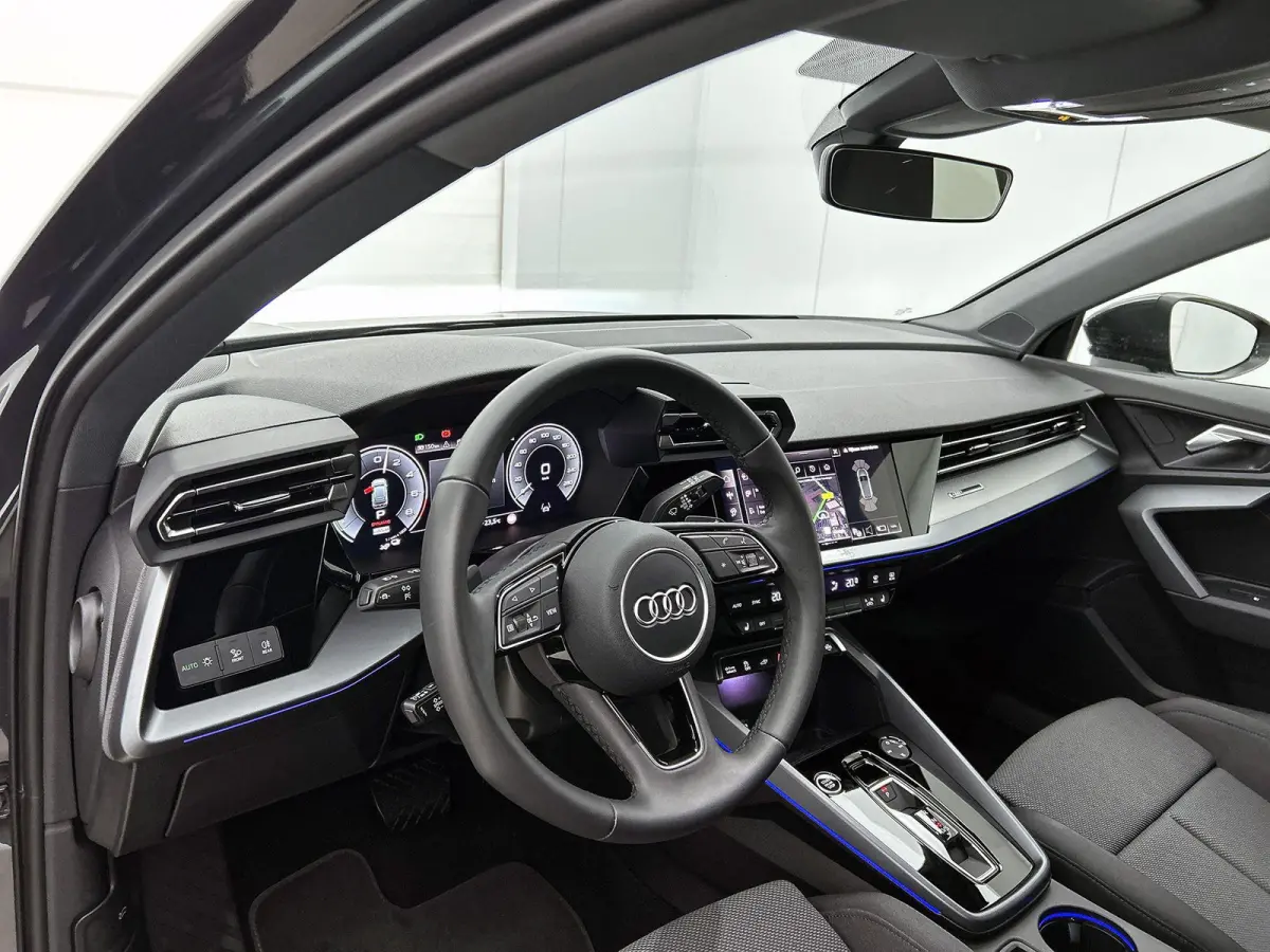 40 TFSI e S edition 204 PK