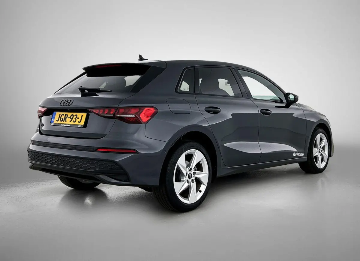 40 TFSI e S edition 204 PK