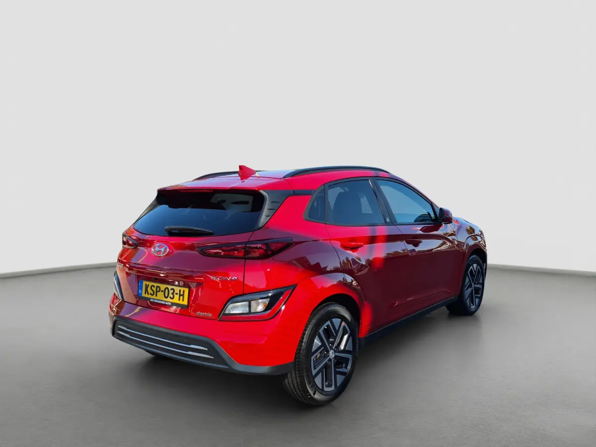 Comfort 2WD | 100% SoH | Stoelverwarming | Stuurhulp | Camera | Android auto en Apple carplay | Climate control | Stuurverwarming | LMV 17 inch