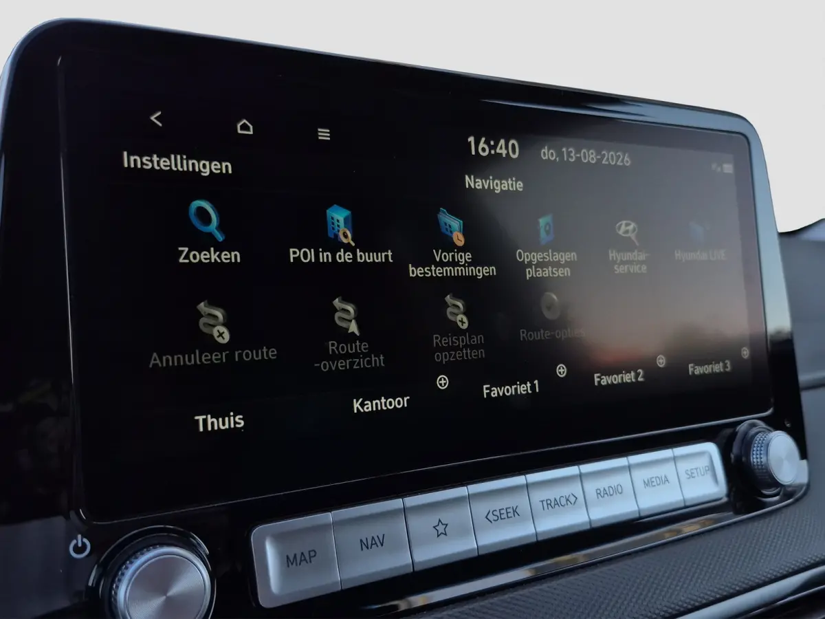 Comfort 2WD | 100% SoH | Stoelverwarming | Stuurhulp | Camera | Android auto en Apple carplay | Climate control | Stuurverwarming | LMV 17 inch
