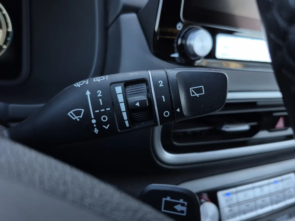Comfort 2WD | 100% SoH | Stoelverwarming | Stuurhulp | Camera | Android auto en Apple carplay | Climate control | Stuurverwarming | LMV 17 inch