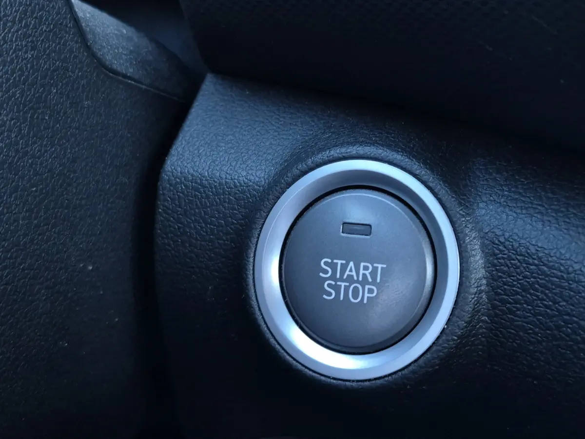 Comfort 2WD | 100% SoH | Stoelverwarming | Stuurhulp | Camera | Android auto en Apple carplay | Climate control | Stuurverwarming | LMV 17 inch