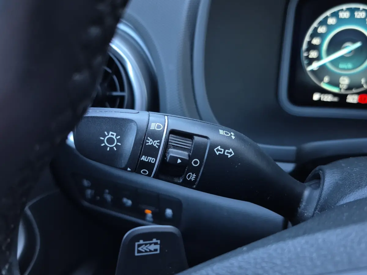 Comfort 2WD | 100% SoH | Stoelverwarming | Stuurhulp | Camera | Android auto en Apple carplay | Climate control | Stuurverwarming | LMV 17 inch
