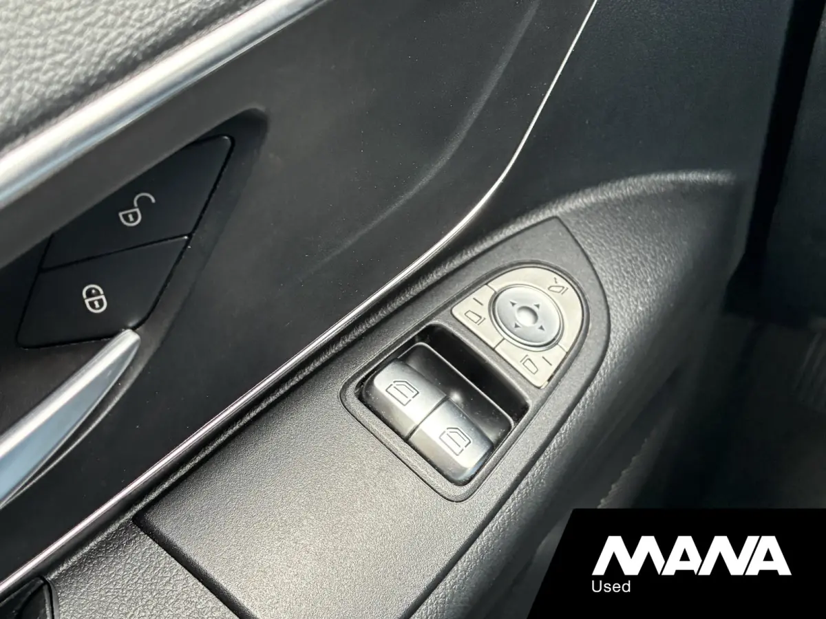 116 CDI L3 160pk Automaat LED Standkachel Carplay Airco Trekhaak Parkeersensoren