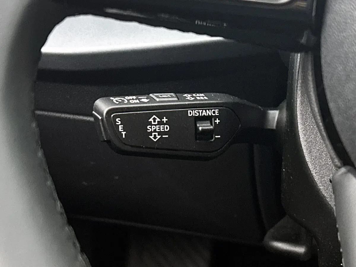 40 TFSI e Hybrid Advanced Edition | Automaat | Optiek Zwart | Sportstoelen | Stoelverwarming | Apple Carplay | Android Auto |