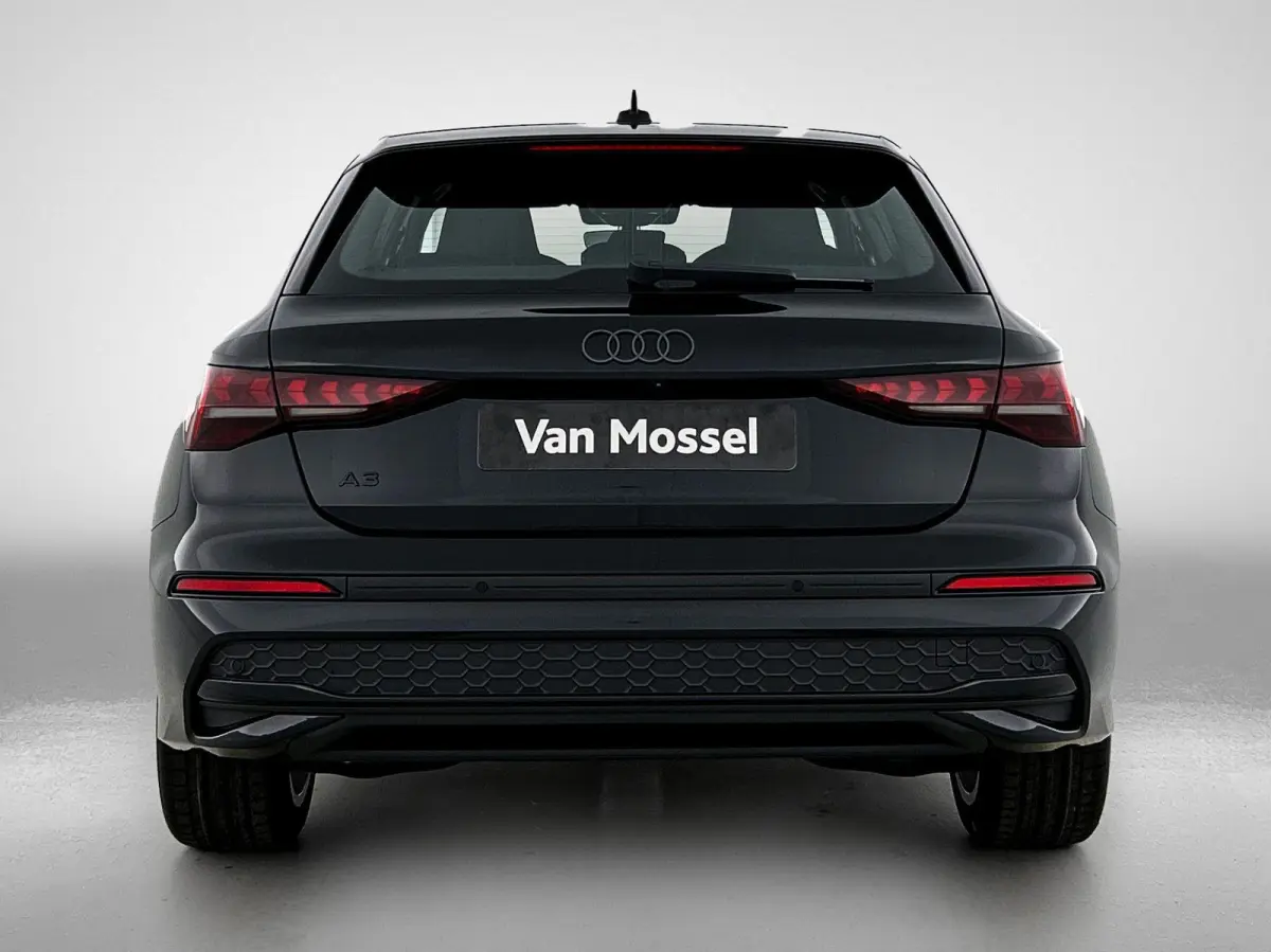 40 TFSI e Hybrid Advanced Edition | Automaat | Optiek Zwart | Sportstoelen | Stoelverwarming | Apple Carplay | Android Auto |