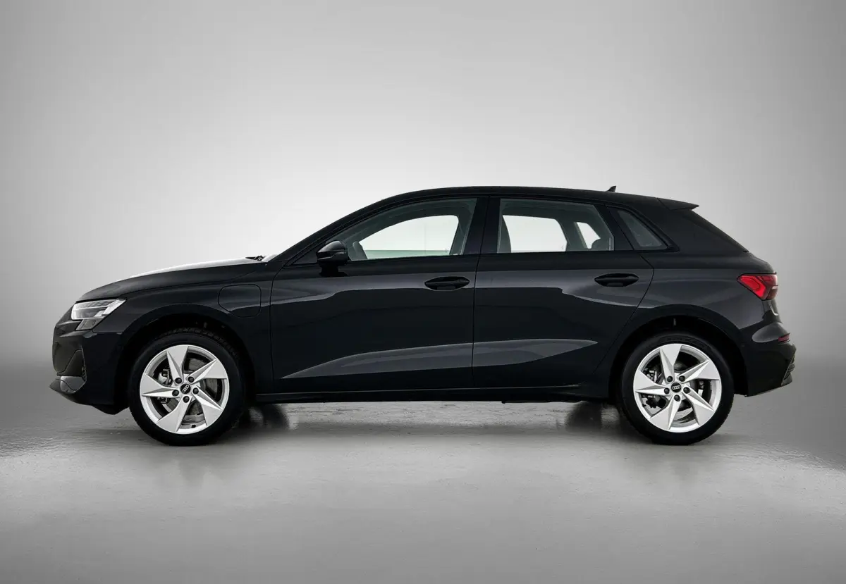 40 TFSI e Hybrid Advanced Edition | Automaat | Optiek Zwart | Sportstoelen | Stoelverwarming | Apple Carplay | Android Auto |