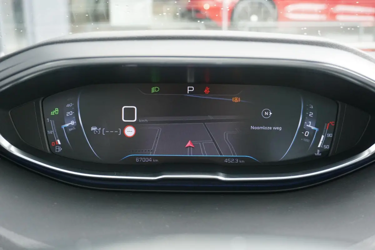 1.6 PureTech GT Line 181PK AUT. + PANORAMA / LEDER / DODEHOEK / CAMERA /