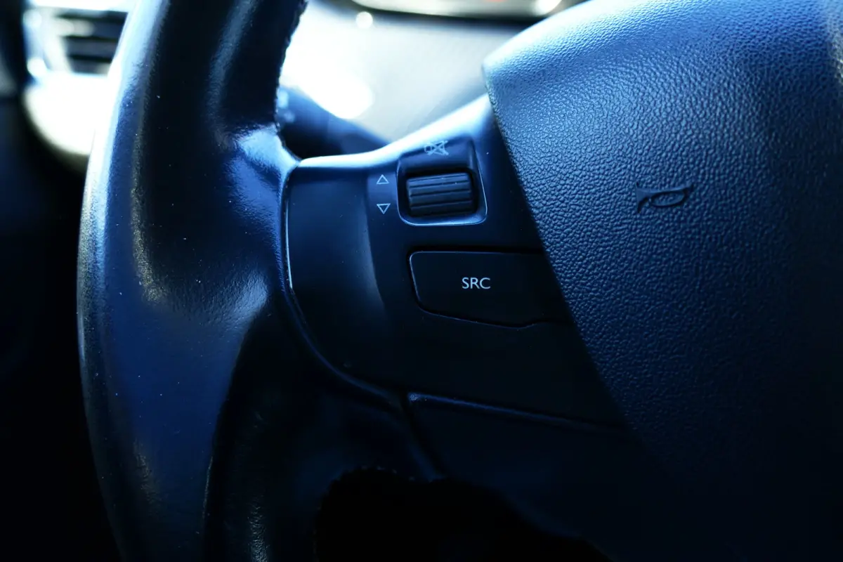 1.2 PURETECH 82PK 5-DRS ALLURE / NAVI / CLIMA / LED / PDC / 16"LMV / BLUETOOTH / CRUISECONTROL / SCHITTERENDE STAAT !!