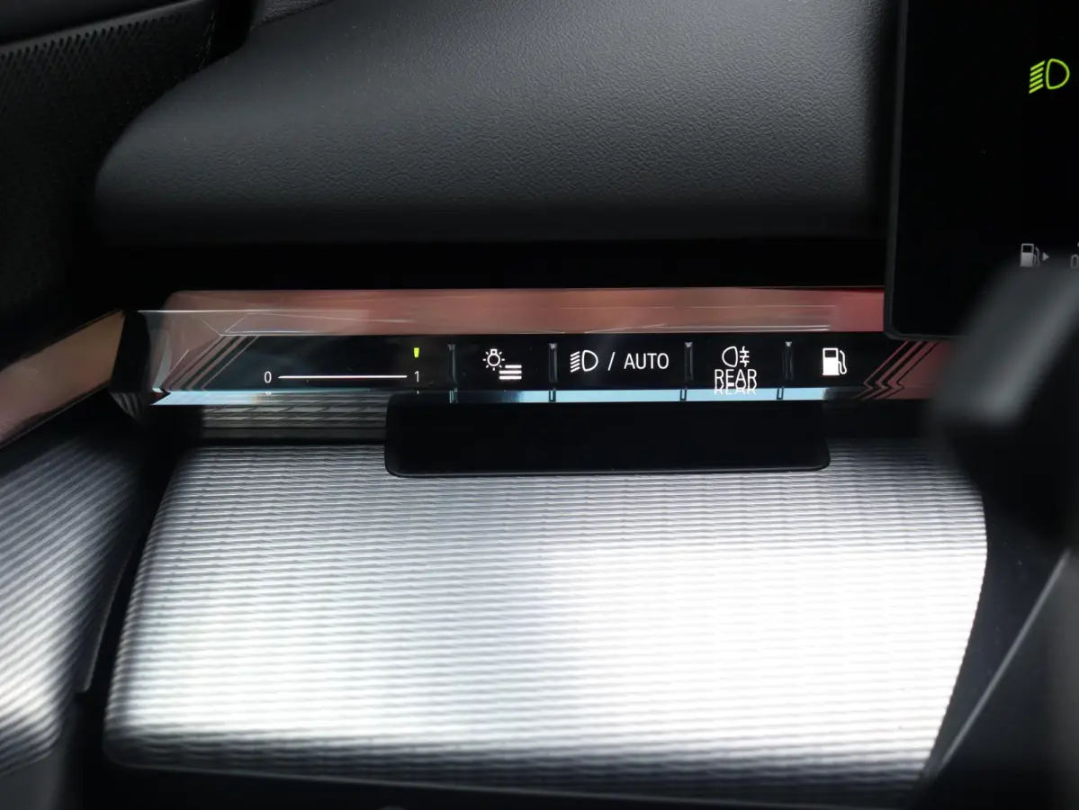 550e xDrive | M Sportpakket Pro | Innovation Pack | Panodak | Adaptief Onderstel Prof. | Driving Assistant | Harman Kardon | Getint Glas | SOH 100% | 21'' LMV