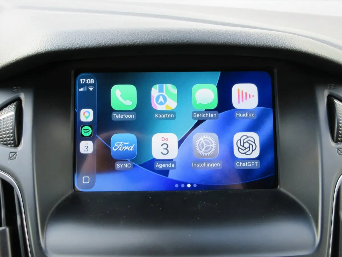 1.5 ST-Line * Navi * Cruise * Carplay *