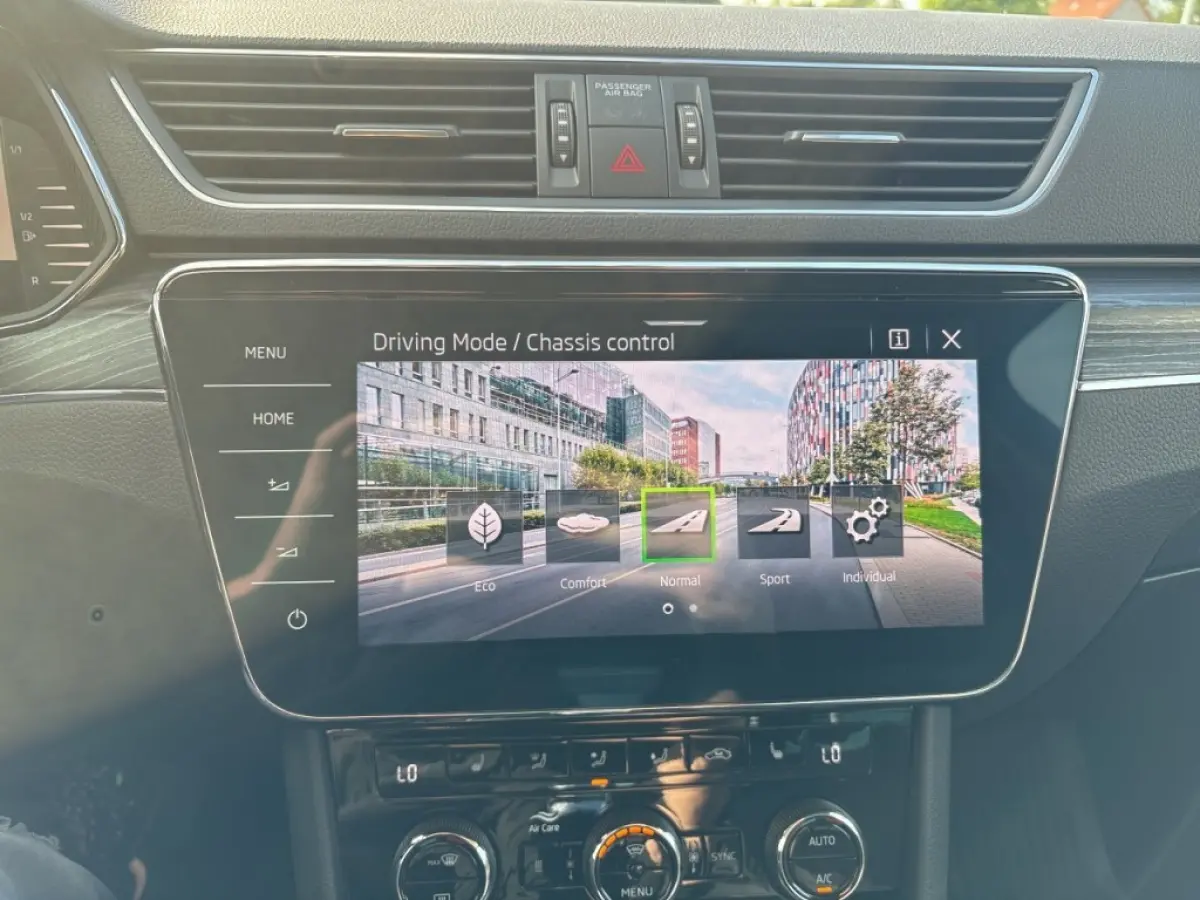 1.4 TSI IV STYLE ACC/360-CAMERA/ELEK-KLEP/MEMORY/CARPLAY
