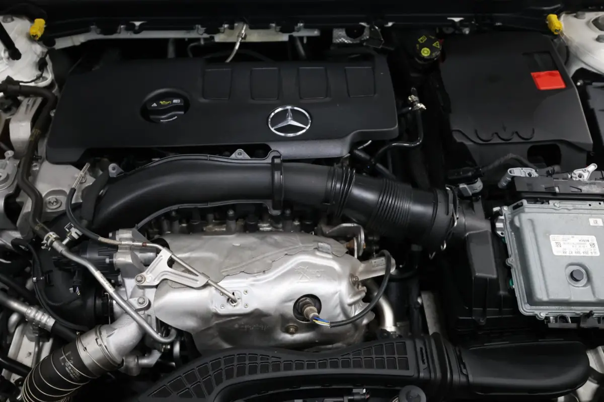 250 AMG Line LED/SFEER/PANO/HALF LEER+S.VERWARMING/19" LMV/PDC/CRUISE/ECC/12 MND GARANTIE!