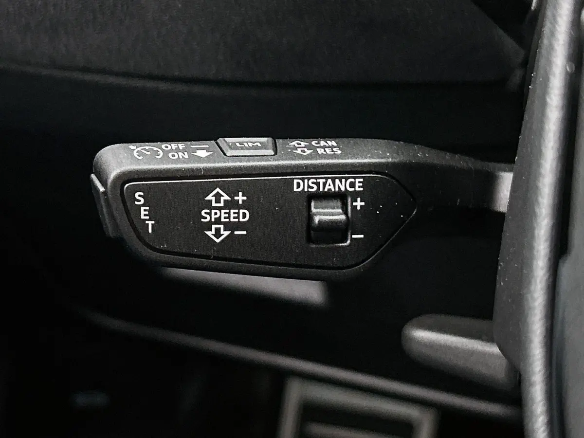 2.0 e-hybrid quattro S-Line 299 PK | Navigatie | Vierwielbesturing | Stoelverwarming | Tech plus | Optiek Pakket Zwart | Audi drive select | Memory Seats | Comfortpakket | Adaptive cruise co