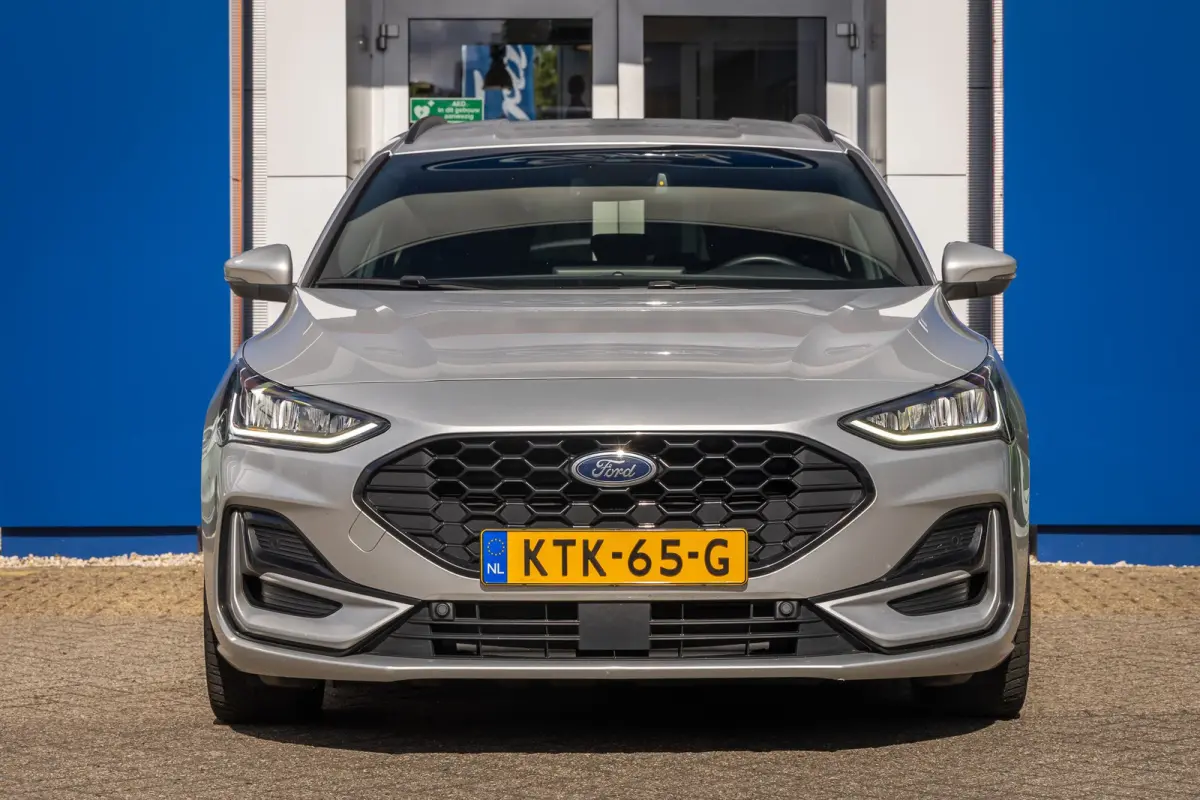 1.0 EcoBoost Hybrid ST Line Style | Lederen Stoelen | Cruise Control | Achteruitrijcamera | Winterpack | Full-LED koplampen | Lane Asist | Apple Carplay/Android Auto | Achteruitrijcamera | A