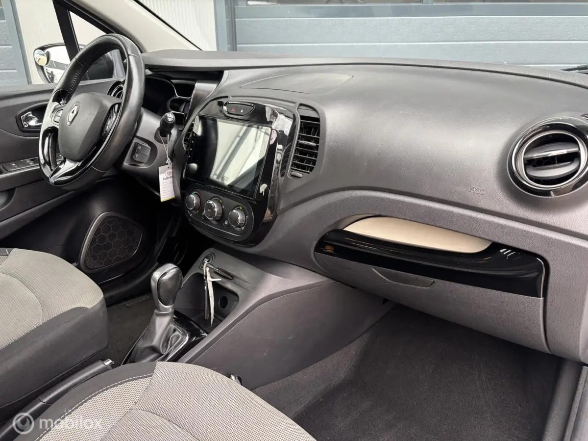 Captur TCe Expression Uitvoering