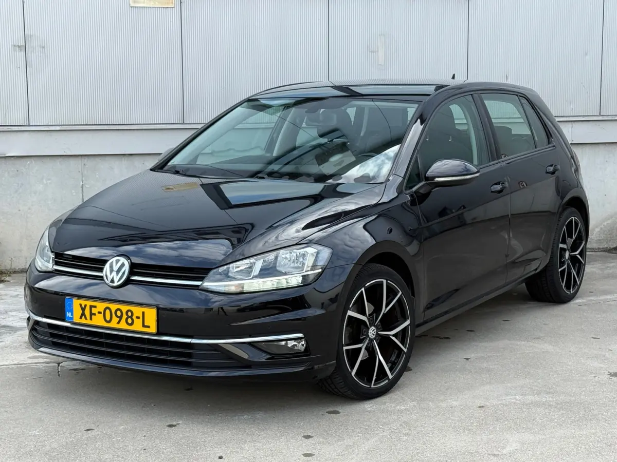 1.0 TSI Comfortline / NAP / LED / Navigatie / Alcantara / LM Velgen / Inruil mog.