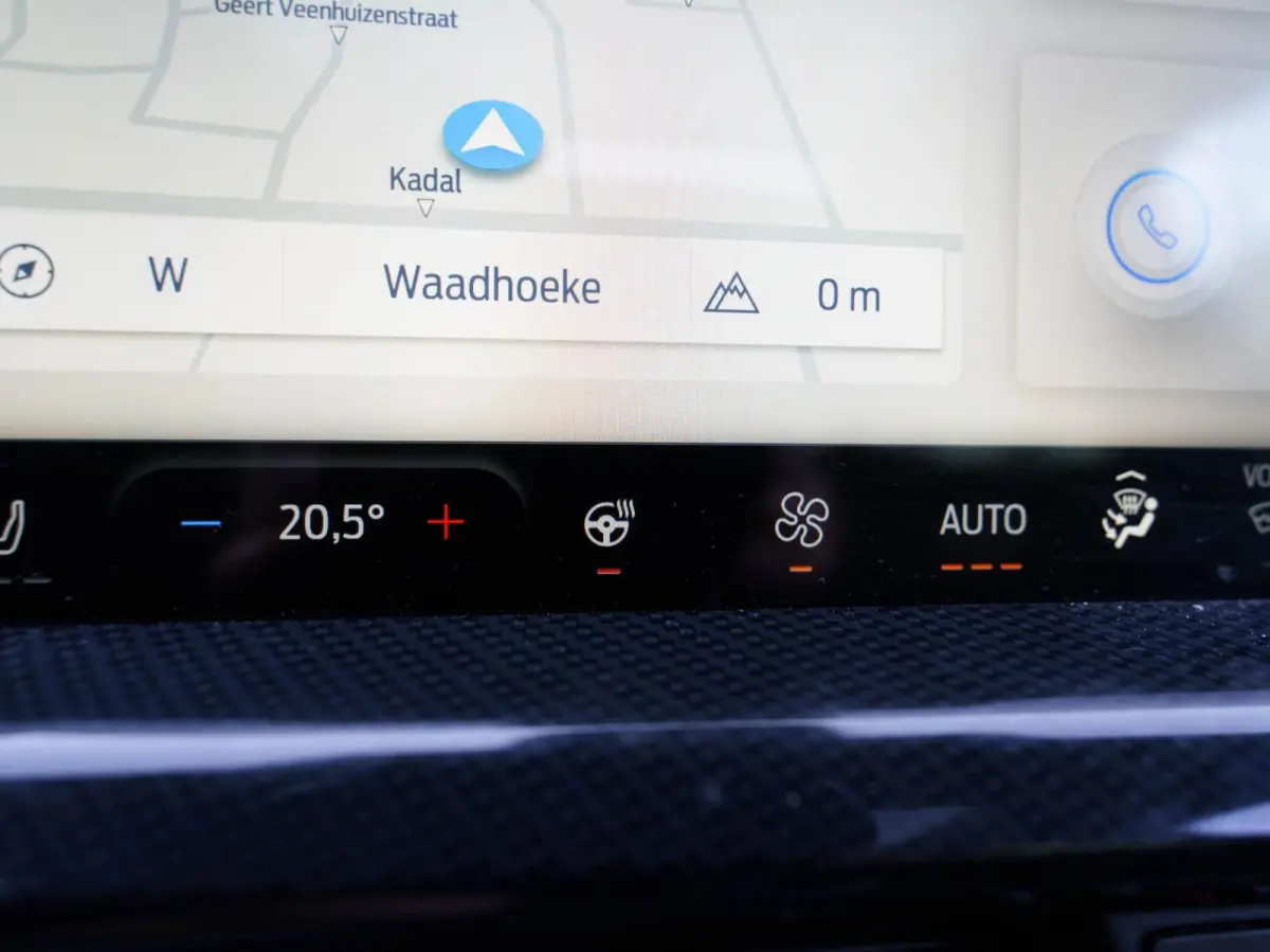 1.0 EcoBoost Hybrid 125pk ST Line | Panoramadak | Groot scherm navigatie | Winterpakket