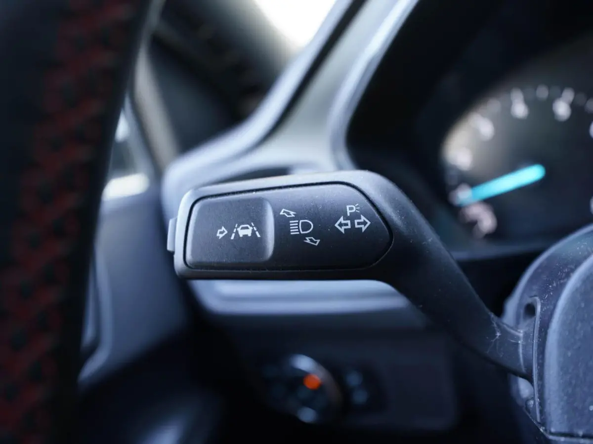 1.0 EcoBoost Hybrid 125pk ST Line | Panoramadak | Groot scherm navigatie | Winterpakket