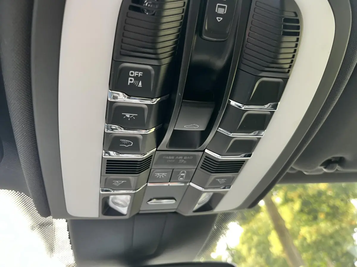 3.0 S E-Hybrid Platinum Edition