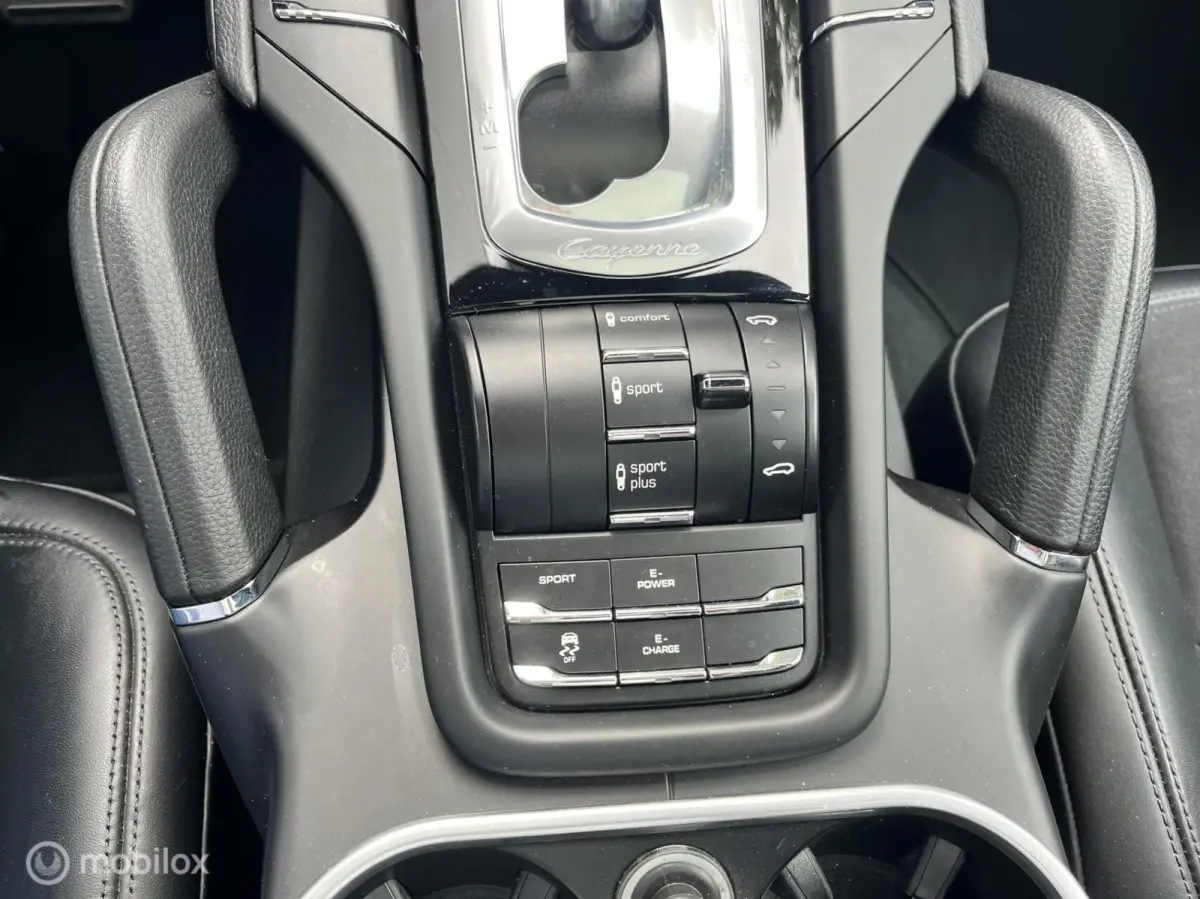 3.0 S E-Hybrid Platinum Edition