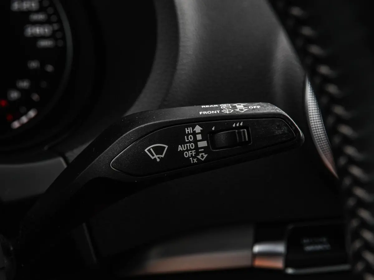 30 TFSI Sport S Line Edition | Automaat | 3x S-Line | LED | Navigatie | Cruise Control | 18"