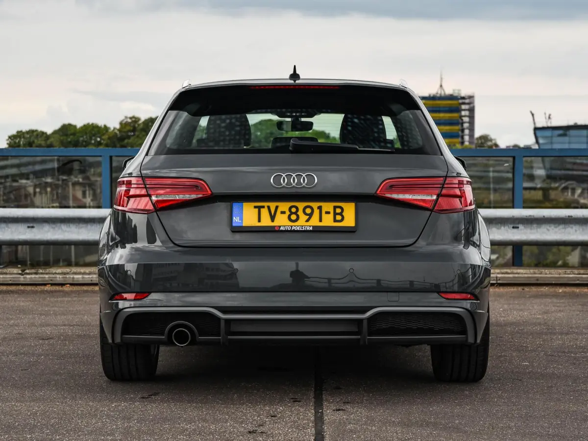 30 TFSI Sport S Line Edition | Automaat | 3x S-Line | LED | Navigatie | Cruise Control | 18"