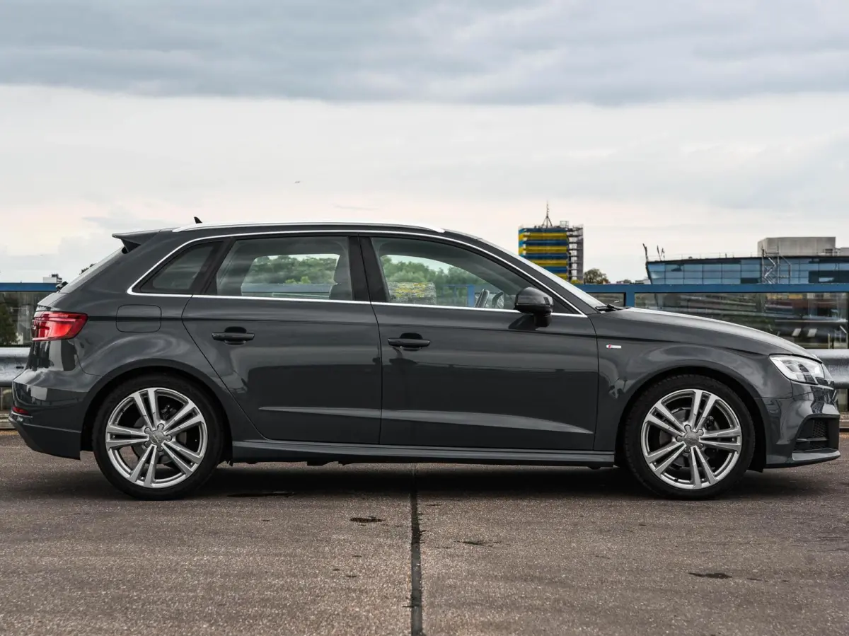30 TFSI Sport S Line Edition | Automaat | 3x S-Line | LED | Navigatie | Cruise Control | 18"