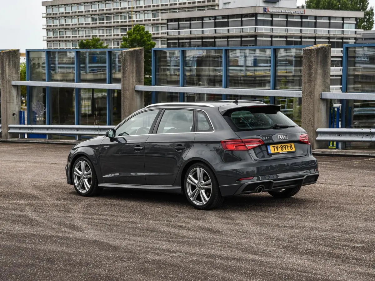 30 TFSI Sport S Line Edition | Automaat | 3x S-Line | LED | Navigatie | Cruise Control | 18"