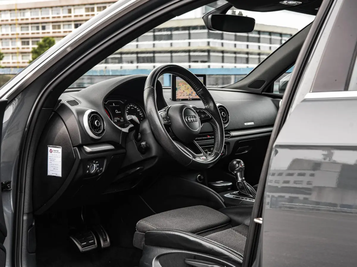 30 TFSI Sport S Line Edition | Automaat | 3x S-Line | LED | Navigatie | Cruise Control | 18"