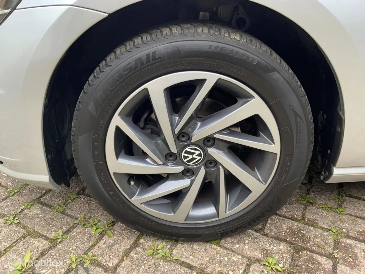 1.0 TSI Comfortline,CarPlay,Cruise,Park sensor,Automaat.