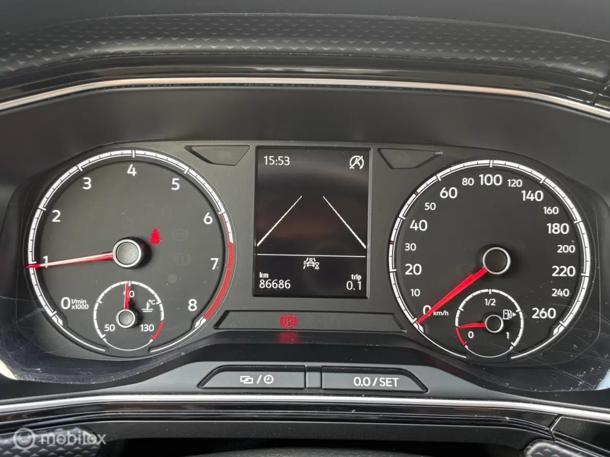 1.0 TSI Style Camera/Cruise/Sensoren