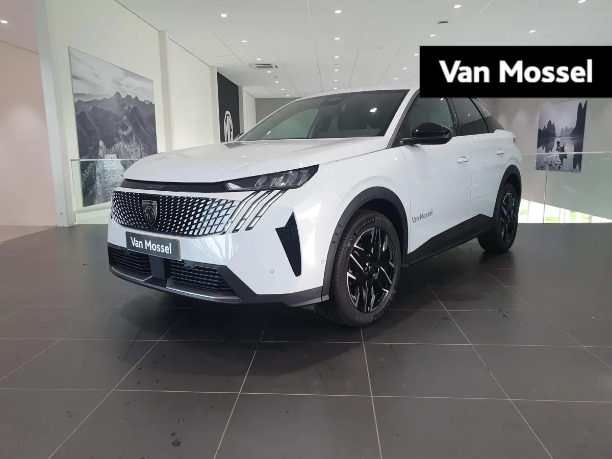 1.2 Hybrid 136 Allure | Automaat | Navi | Camera | Dodehoek detectie | Cruise control adaptief |