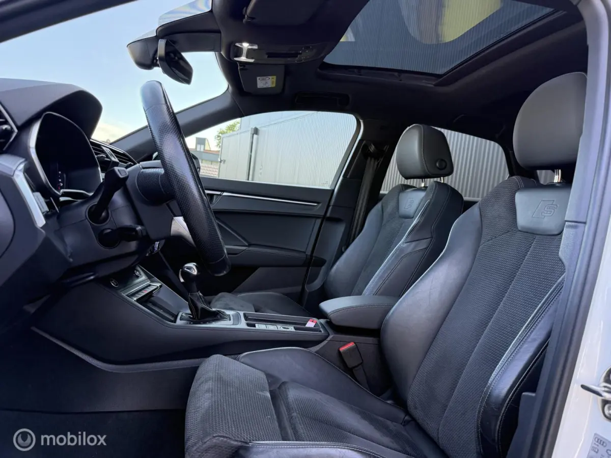 35 TFSI S-Line RSQ3 Pakket| PANORAMADAK