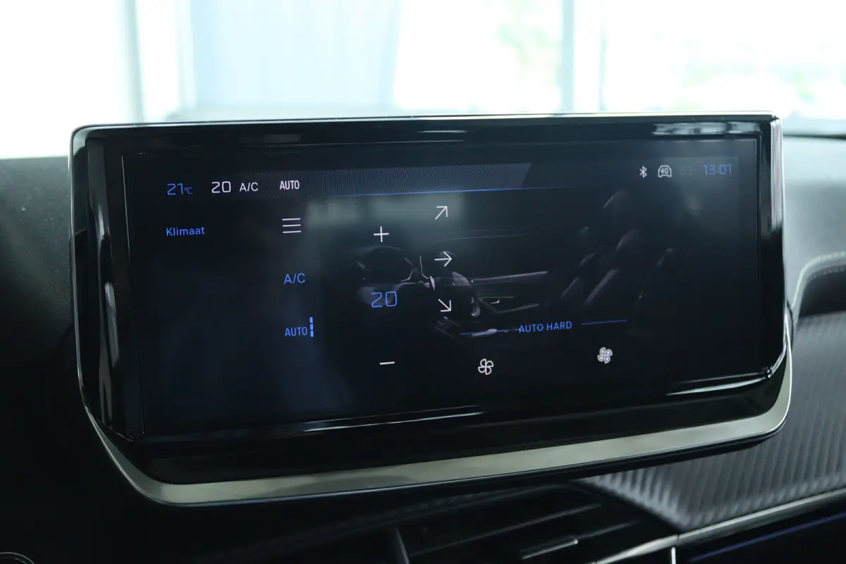 1.2 Hybrid 145 GT | Adapt. Cruise | 360 Camera | Navigatie | Carplay | 18 Inch Evissa | Keyless | Climate | LED |