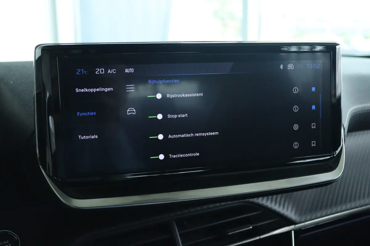 1.2 Hybrid 145 GT | Adapt. Cruise | 360 Camera | Navigatie | Carplay | 18 Inch Evissa | Keyless | Climate | LED |
