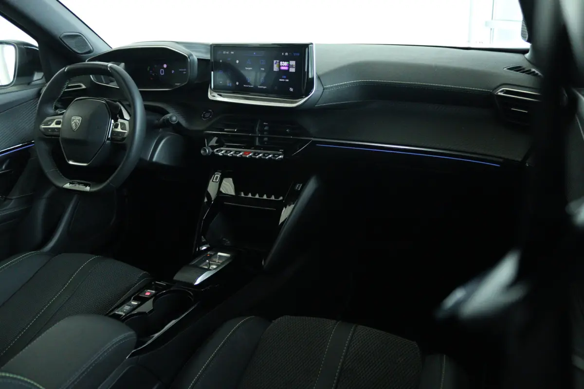 1.2 Hybrid 145 GT | Adapt. Cruise | 360 Camera | Navigatie | Carplay | 18 Inch Evissa | Keyless | Climate | LED |