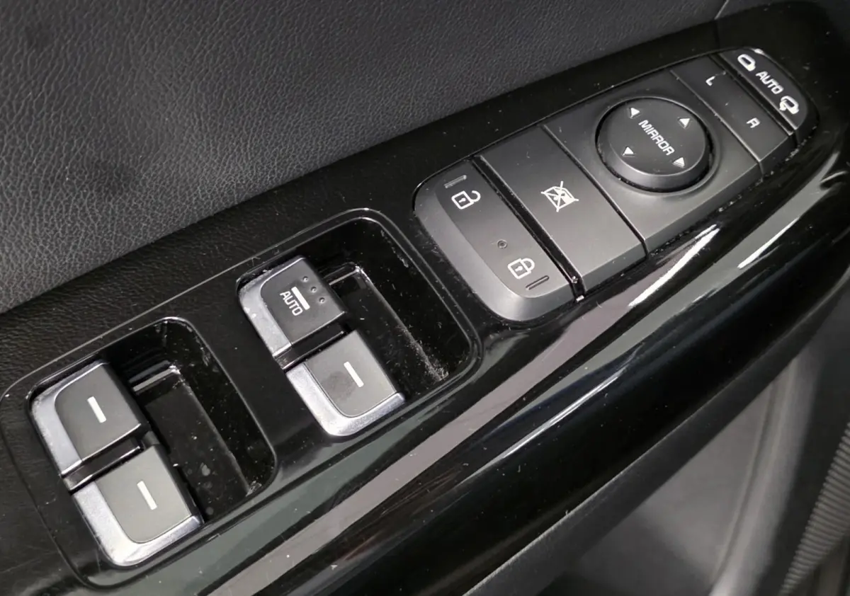 1.6 GDI Design Edition Camera Cruise JBL Leder Navi Mooi!