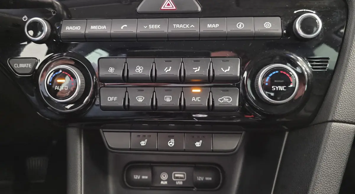 1.6 GDI Design Edition Camera Cruise JBL Leder Navi Mooi!