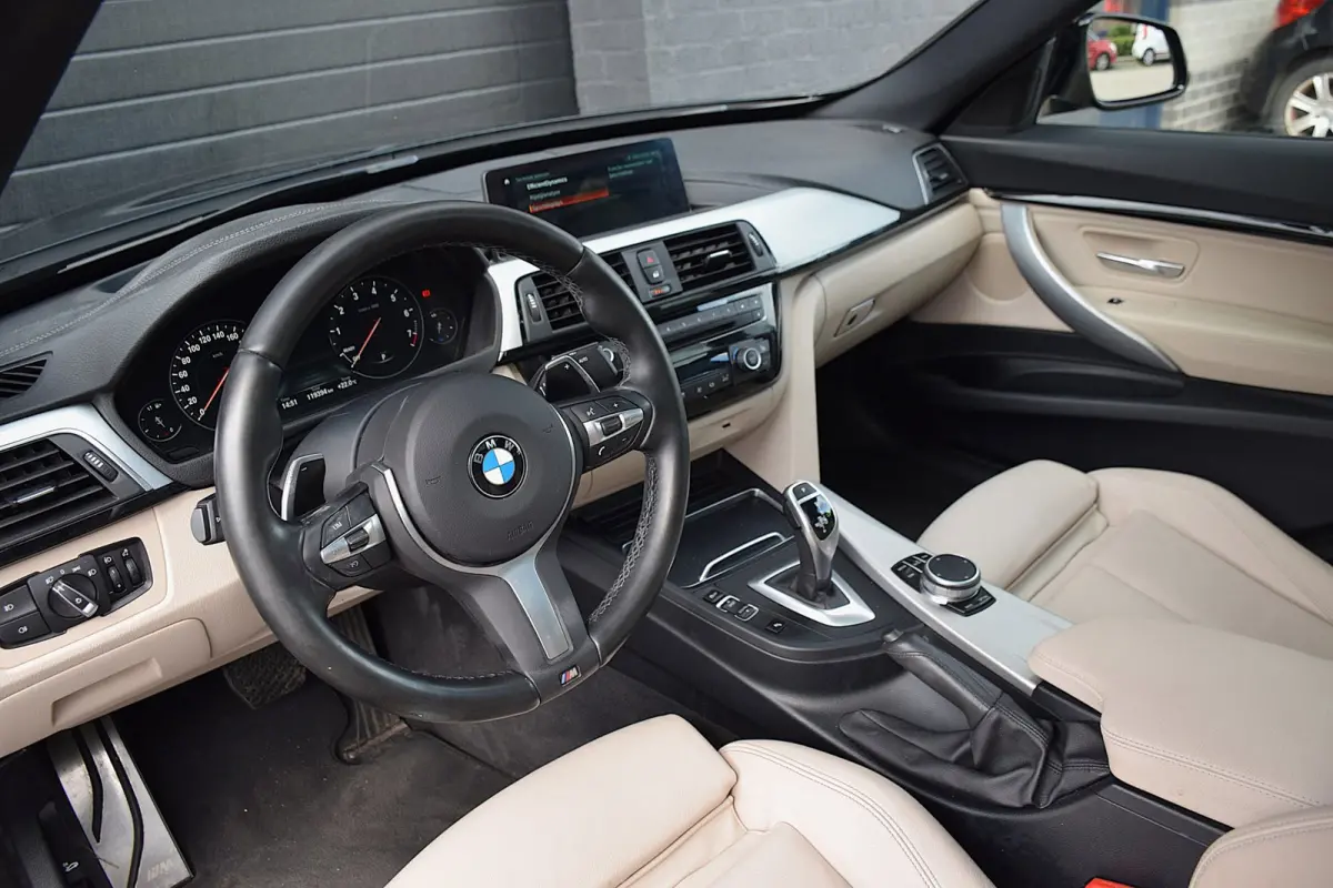 320i High Executive*M-Pakket*Pano*Head-up*Virtual cockpit*Camera*Enz