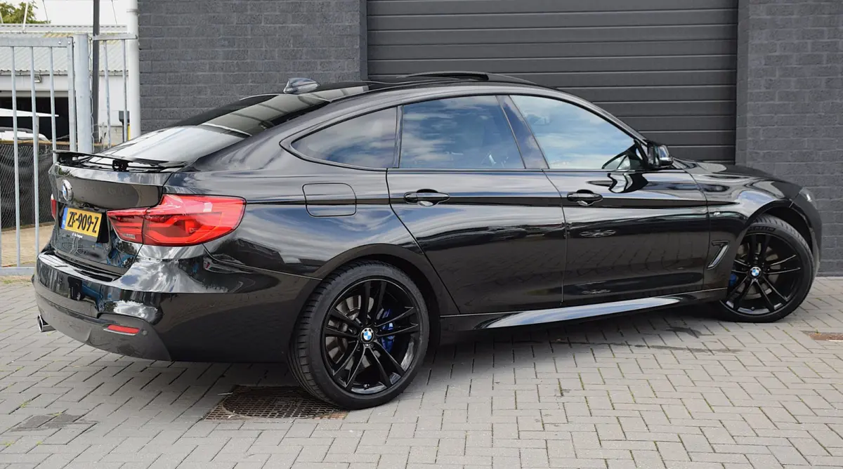 320i High Executive*M-Pakket*Pano*Head-up*Virtual cockpit*Camera*Enz