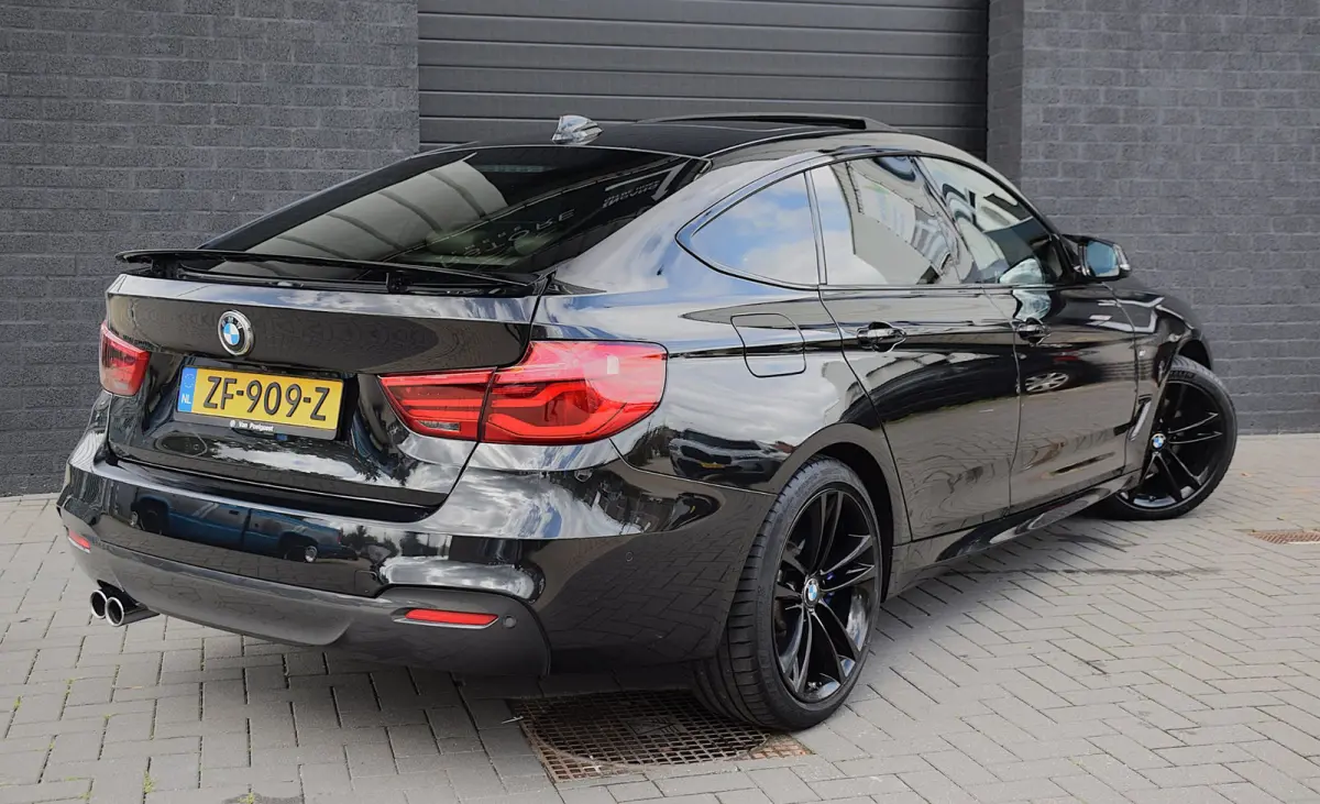 320i High Executive*M-Pakket*Pano*Head-up*Virtual cockpit*Camera*Enz