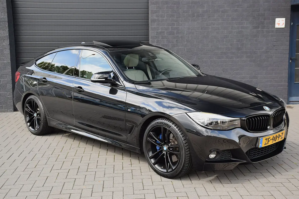 320i High Executive*M-Pakket*Pano*Head-up*Virtual cockpit*Camera*Enz