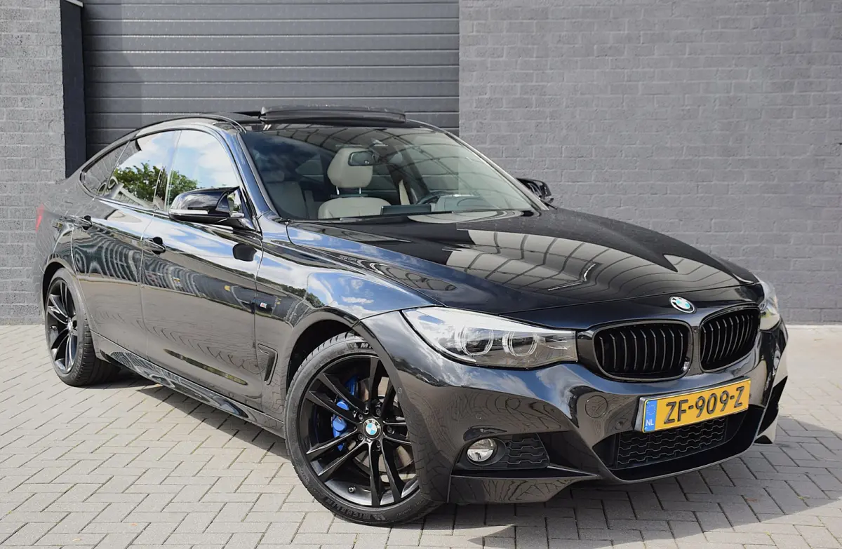 320i High Executive*M-Pakket*Pano*Head-up*Virtual cockpit*Camera*Enz