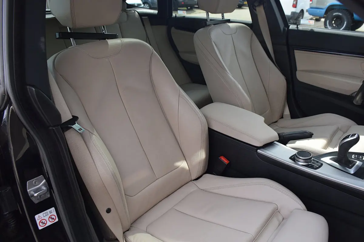 320i High Executive*M-Pakket*Pano*Head-up*Virtual cockpit*Camera*Enz