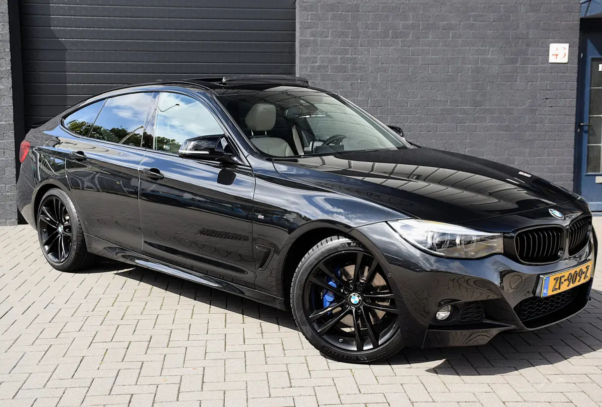 320i High Executive*M-Pakket*Pano*Head-up*Virtual cockpit*Camera*Enz