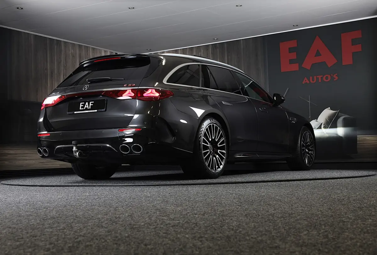 AMG 53 4MATIC+ Night Edition / Hyperscreen / Head Up / Burmester4D / 360 Camera / 4W Sturing / Pano