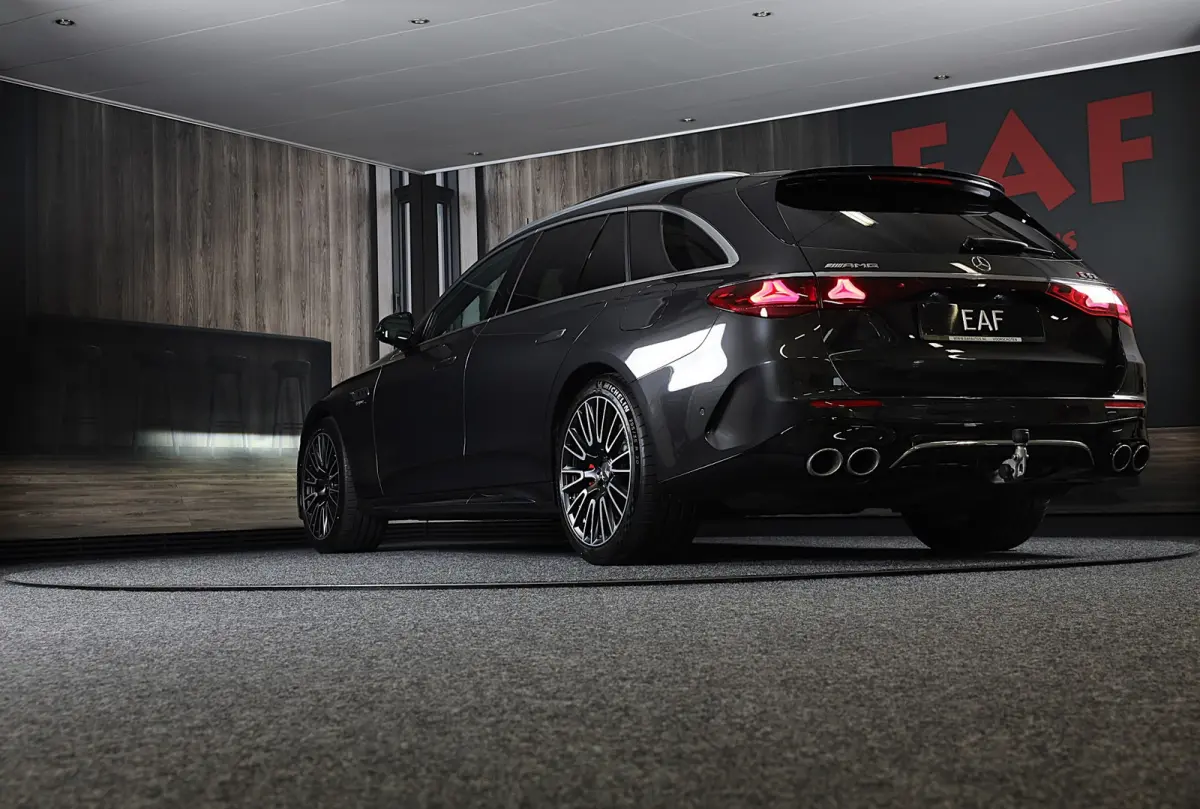 AMG 53 4MATIC+ Night Edition / Hyperscreen / Head Up / Burmester4D / 360 Camera / 4W Sturing / Pano